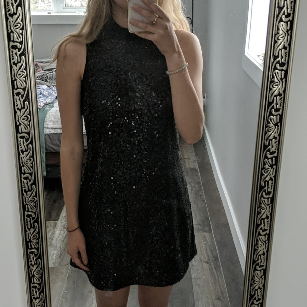 NWT Sequin Guess Dress (Perfect for The Eras Tour!!)